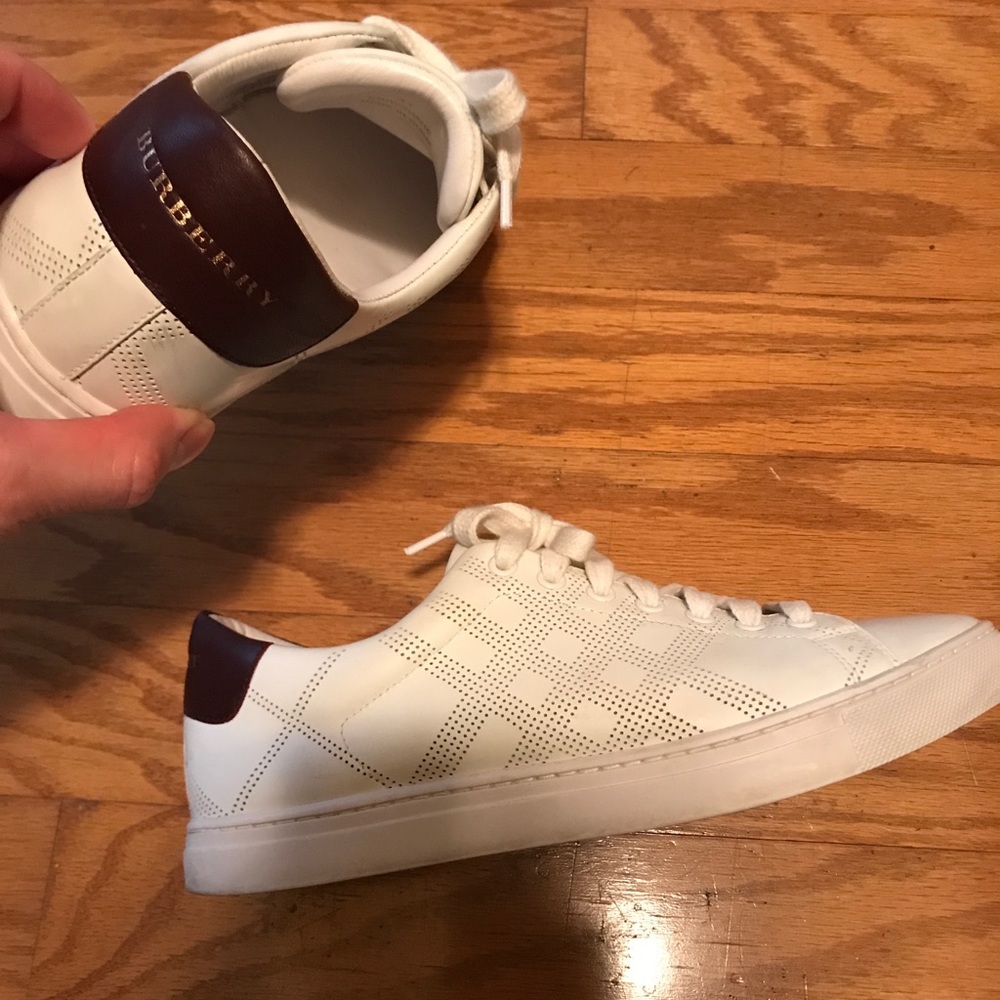 Burberry Sneakers Sz 41 - Picture 5 of 7